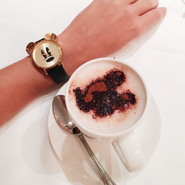 8220BDEA-54B6-4808-914A-D233ABF8570C